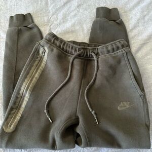 Nike Tech Pants